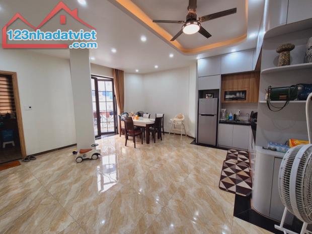 BÁN NHÀ KĐT ĐẠI KIM 60m2–VỊ TRÍ ĐẸP–ÔTÔ TRÁNH–VỈA HÈ–2 THOÁNG–NHỈNH 19 TỶ