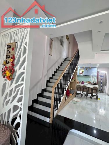 Bán nhà 3 tầng MT Dương Trí Trạch, Sơn Trà, gần biển - 1
