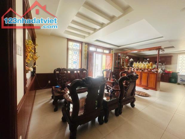 BÁN CĂN NHÀ TÂM HUYẾT CHO CON ĐI DU HỌC- ĐỊNH CƯ - 1