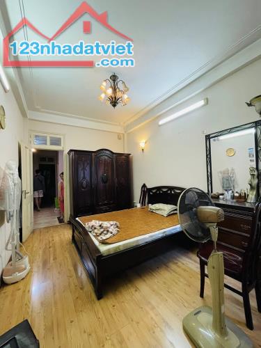 Bán Nhà Mặt Phố Hàng Gai Quận Hoàn Kiếm 502m3T MT11m Vỉa Hè FULL Sổ Đỏ 454 Tỷ Hàng Gai. - 2