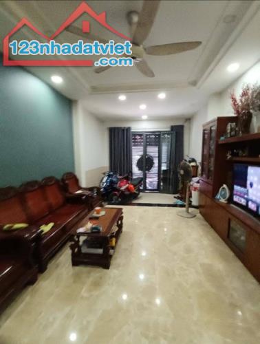 Mặt tiền đường số 53 Tân Quy, Kinh Doanh sầm uất trãi nhựa 10m, 60m2, 4 tầng, P.Tân Quy - 1