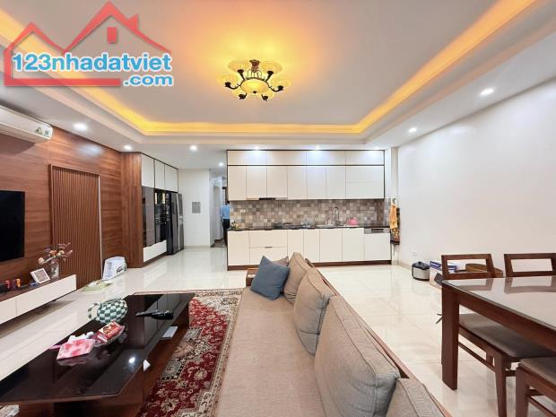 MẶT ĐƯỜNG KINH DOANH - 3 OTO TRÁNH - BA ĐÌNH - 55m2- 5 TẦNG - GIÁ 19.8 TỶ - 2