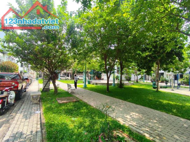 Căn hộ dịch vụ Khu Dân Cư Tân Quy Đông có Hầm, Thang Máy, 5 tầng, 60m2, thu nhập