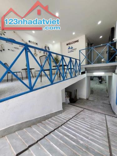 Căn hộ dịch vụ Khu Dân Cư Tân Quy Đông có Hầm, Thang Máy, 5 tầng, 60m2, thu nhập - 1