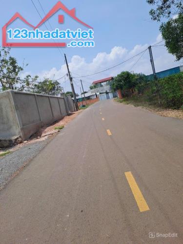 Bán nhà xưởng 1063m2 đường xe container, Tây Hòa, Trảng Bom, giá 5 tỷ 600.