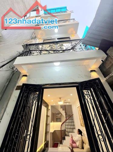 Chỉ 5,25tỷ sở hữu ngay NR Minh Khai đẹp long lanh 25m 4T full nội thất, ngõ thẳng tắp - 1
