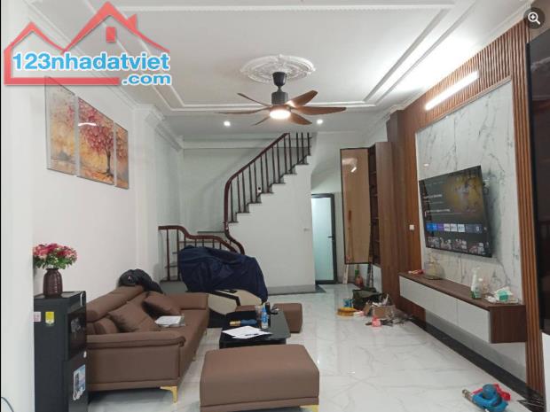 CHỈ HƠN 7 TỶ ACE ĐÃ CÓ THỂ SỞ HŨU NHÀ ĐẸP - Bán nhà HỒ ĐỀN LỪ - 40M2 - Ô TÔ ĐỖ CỬA