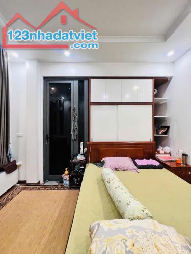 TUYỆT PHẨM PHỐ HÀO NAM 39m2, 4 TẦNG- NỘI THẤT CAO CẤP. 8,25 tỷ - 3