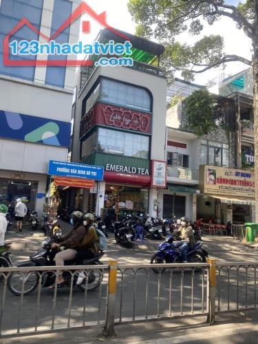 **V.I.P Quận 5_Chỉ 2 Căn Ra Mặt Tiền Nguyễn Tri Phương 4.2X21m, 2Tầng
Nhỉnh 14 Tỷ.