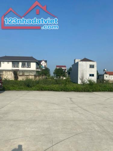 Bán 1 lô mặt đường 36 mét Đồng Dâu, phường Hưng Dũng, tp Vinh  - Diện tích 140m2
