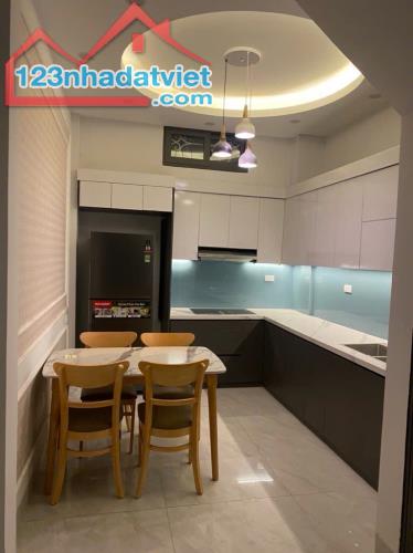 bán nhà Đống Đa 45m Thái Hà, 7 phòng full nội thất, ngõ nông, sổ đỏ vuông đẹp - 2
