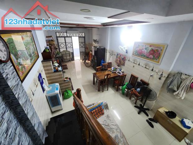 Nhà đường Dã Tượng rộng 30m - Vĩnh Nguyên 76m * 3 tầng, sổ hoàn công, cách biển 1km - 3