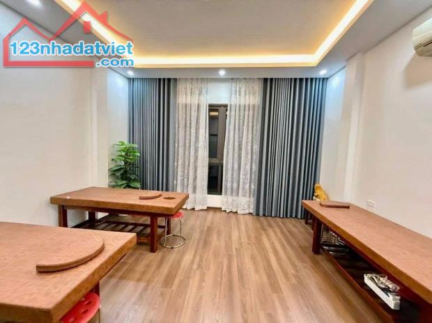 Nhà mặt phố Khương Thượng, Đống Đa cần bán.gấp, gias 12.x ty