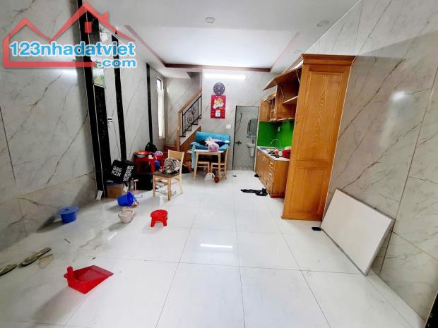 Mua 1 được 4, Bán nhà HXH 7 chỗ Âu Cơ - gần Đồng Đen, 4.3x22m, 3 T - 8PN,  8.9 tỷ - 4