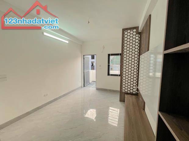 Siêu phẩm chân dài, 5 tầng thang máy, hồ Đền Lừ - Hoàng Mai - 3