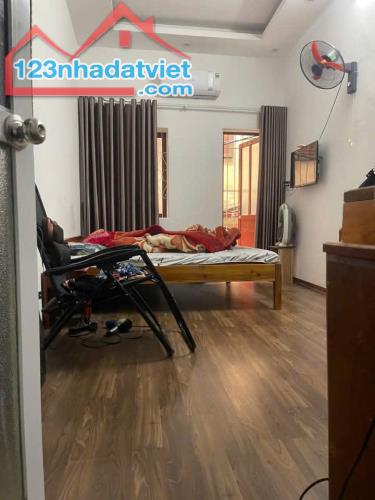 Bán nhà nguyên căn Ngõ Chợ Khâm Thiên, Đống Đa 30m x 4T giá 5.05 tỷ, ngõ 3 gác thông - 1