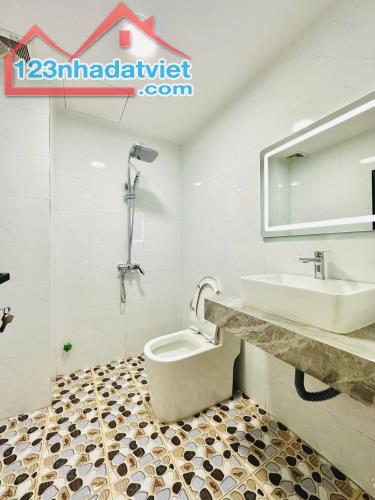 CỰC HIẾM PHẢI THẬT NHANH MỚI KỊP NHÀ ĐẸP TRƯỜNG CHINH ĐỐNG ĐA NGÕ THÔNG GẦN PHỐ NHỈNH 6 TỶ - 4