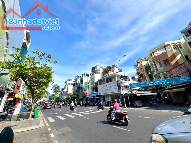BÁN NHÀ 4 TẦNG - NGAY GÓC 2 MẶT TIỀN ĐƯỜNG ĐINH TIÊN HOÀNG & TRƯƠNG HÁN SIÊU, QUẬN 1 - 2