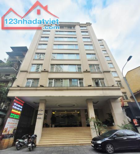 Bán Tòa Văn Phòng Mặt Phố Ô Chợ Dừa, Đống Đa DT 238m2, 9T, MT 10m. Giá Cực Rẻ