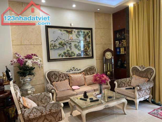 Biệt Thự Đẹp 5 tầng hiện đại Trung tâm Quận 3, 155m(8*20), chỉ 41 tỷ - 1