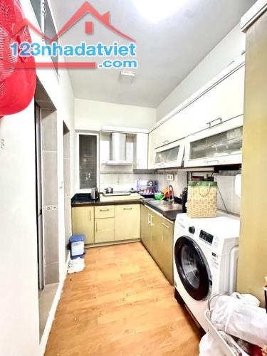 Bán nhà tập thể mới đẹp S lên tới 100m2 - 2