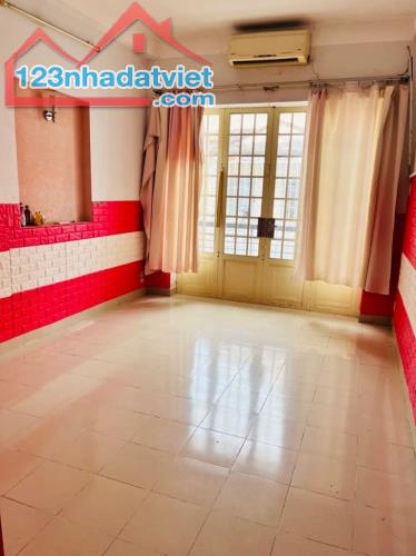 N245 - Nhà Bán Cầm Bá Thước , DT 66m2 , 4 tầng btct , 4PN , hẻm đẹp yên tỉnh giá 7, 450