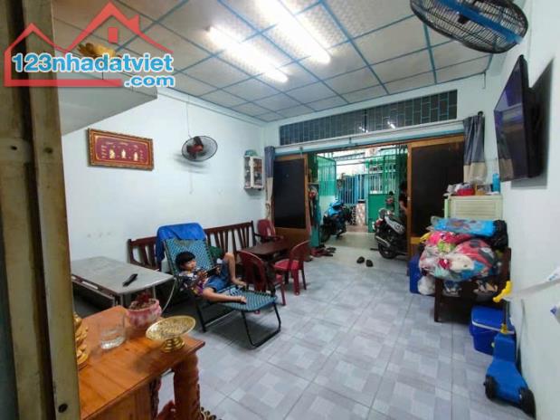 Nhà Hoàng Sỹ Khải  phường 14, Quận 8