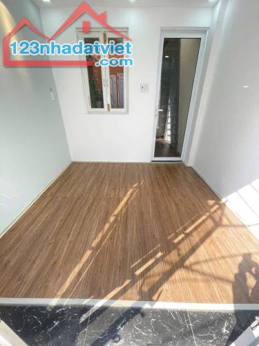 Bán gấp nhà Lý Chính Thắng P.Võ Thị Sáu Quận 3 52m2 chỉ 3tỷ090 - 3