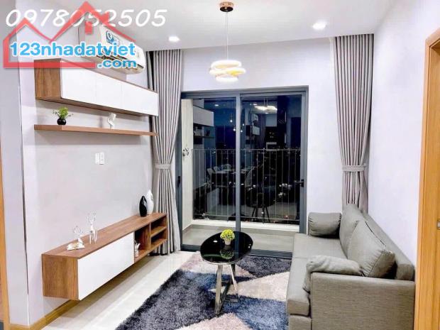 Bán chung cư 2PN2WC full nội thất, ngay cạnh nhà ga metro Bến Thành Suối Tiên
