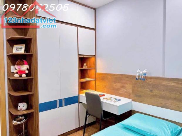 Bán chung cư 2PN2WC full nội thất, ngay cạnh nhà ga metro Bến Thành Suối Tiên - 1