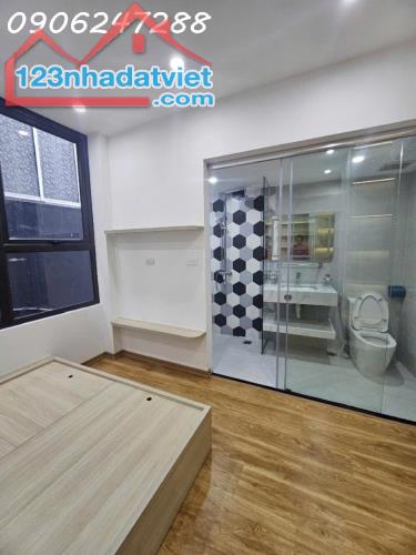 0987.063,288 BÁN NHÀ  5 TẦNG - MT5 M 3 NGỦ 5.65 TỶ TẠI QUAN HOA- CẦU GIẤY- GẦN PHỐ - 3