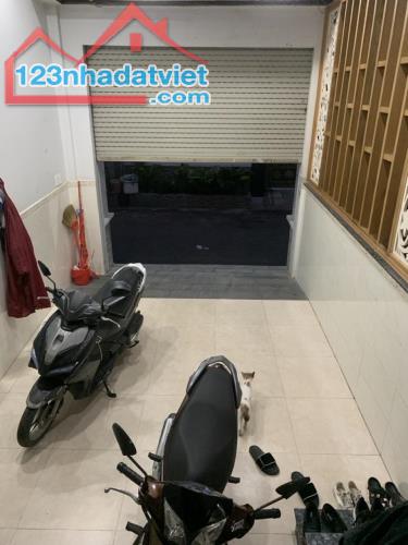 Biệt thự 3 tầng Tô Ngọc Vân Q12, 84m2, 10x9m chỉ 7.x tỷ - 2