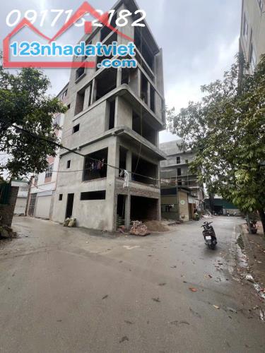 Bán siêu phẩm Cổ Linh Thạch Bàn. nhà mới 7 tầng ,full nội thất cao cấp