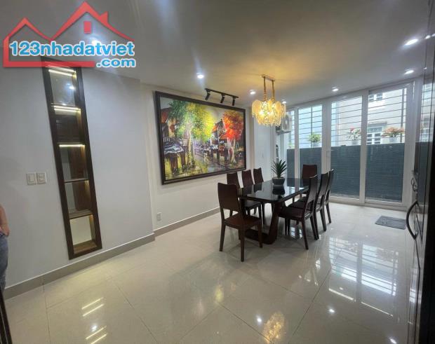 Cho thuê liền kề rất đẹp Trần Hữu Dực, 80m2 4 tầng view đẹp làm văn phòng, đào tạo