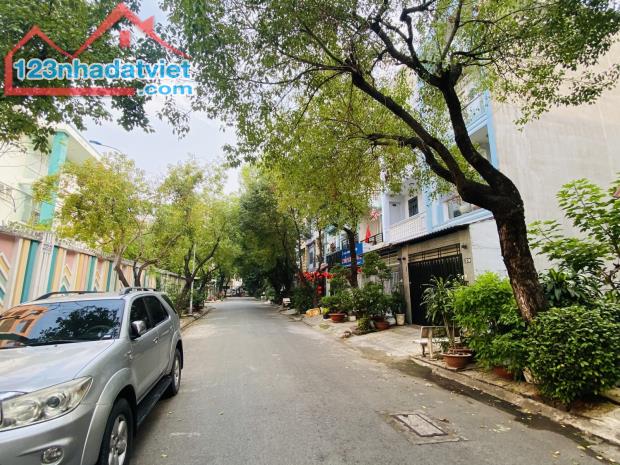 Bán nhà 4 tầng đường số P. Tân Phong, Q7 – DT 73m2 – Đường 14m – Giá chỉ 13,8 tỷ