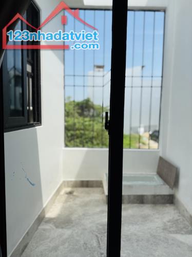 ♪ Mặt Tiền đường 7.5m Tôn Đản nối dài, 81m2, mê lửng xịn, móng 3 tầng, 3.xx tỵ - 2