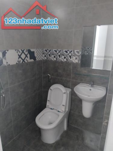 THẠNH XUÂN 43 - 1,980 TỶ- NHÀ MẶT TIỀN SÔNG - SỔ HỒNG - 3*13M - 3