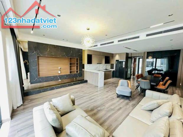 Bán Nhà Phố Trạm Long Biên 80m2 MT5m 8T Full Nội Thất, Kinh Doanh 18.9 Tỷ - 2