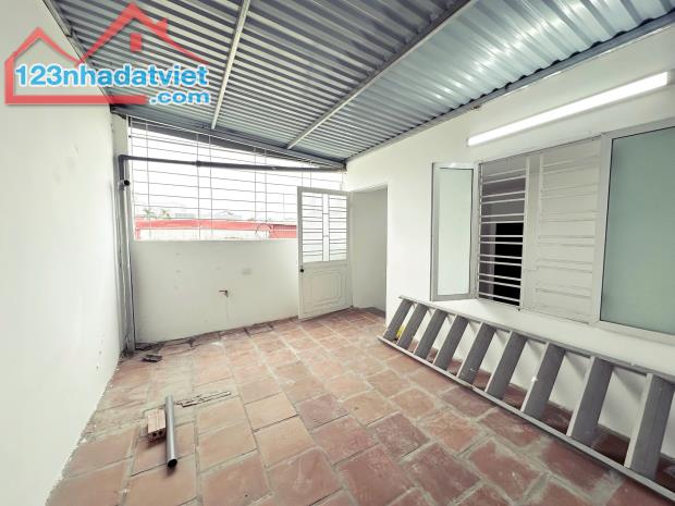 Nhà đẹp phố Trại Lẻ oto tải đỗ tận cửa - 5