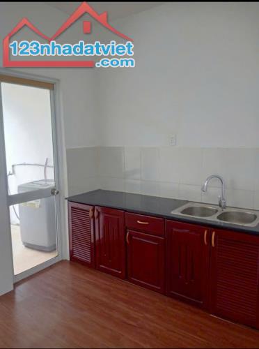 + Trường Chinh giáp lê trọng tấn, Nhà C4 kinh doanh, hạ chào tiếp 100 triệu, còn 2,98 tỷ. - 2