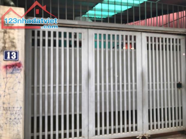 Bán Gấp Nhà C4 50m YÊN KIỆN NGỌC HỒI * MT4m Ô TÔ 7 Chỗ Vào nhà Chỉ 5.5 tỷ