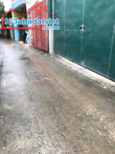 Bán Gấp Nhà C4 50m YÊN KIỆN NGỌC HỒI * MT4m Ô TÔ 7 Chỗ Vào nhà Chỉ 5.5 tỷ - 3
