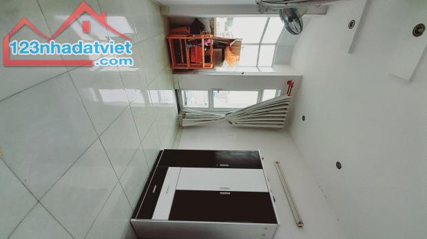 Bán Nhà 3 Lầu 123m2 Tam Châu Thủ Đức 6.3 tỷ - 4