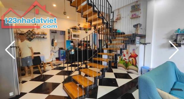 Nhà 2 tầng kiệt 5m . Đường Chế Lan Viên . DT:70m . Ngang 5m . Giá 5tỷ2 thương lượng