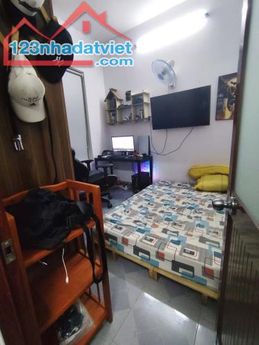 3 LẦU - 4PN - Lê Văn Lương Q7 - Ô TÔ vào nhà - THUÊ 11TR/TH - 4.x TỶ - 1