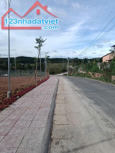 Chỉ với hơn 800tr chút đã có thể sở hửu lô đất 160m2 gần trung tâm đức trọng