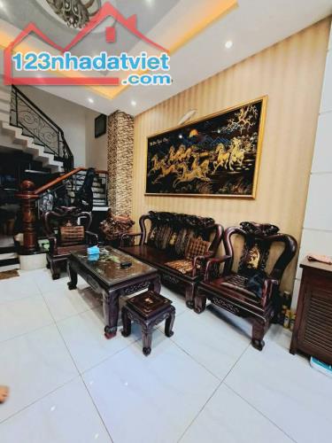 MĂT TIỀN KINH DOANH BUÔN BÁN SẦM UẤT - NGANG 7m5 - NỞ HẬU TÀI LỘC- VỊ TRÍ HIẾM - 86M2 -