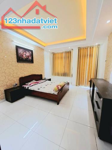 MĂT TIỀN KINH DOANH BUÔN BÁN SẦM UẤT - NGANG 7m5 - NỞ HẬU TÀI LỘC- VỊ TRÍ HIẾM - 86M2 - - 3