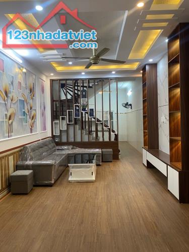 Nhà phố Trực cát chỉ 2tỉ xx 3 tầng oto đỗ cửa cực nóng - 1