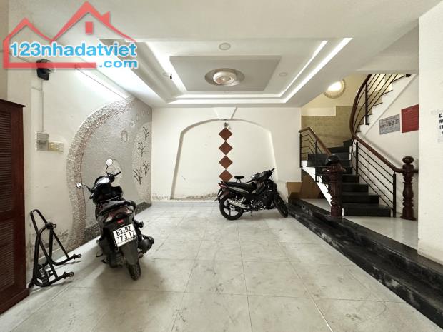 CHDV KHU PHAN XÍCH LONG,P7,PHÚ NHUẬN-NGANG-0M-55M2 A4-5TẦNG-9PHÒNG-3BƯỚC HXT 9.5TỶ